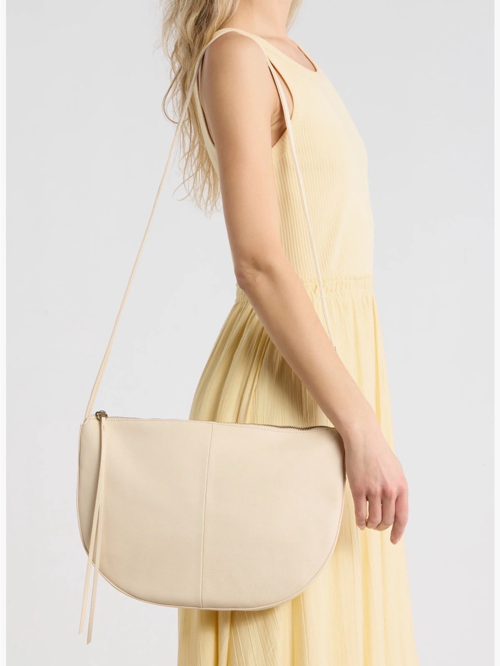 Hobo International
Women's Natural Cosmo Leather Shoulder bag